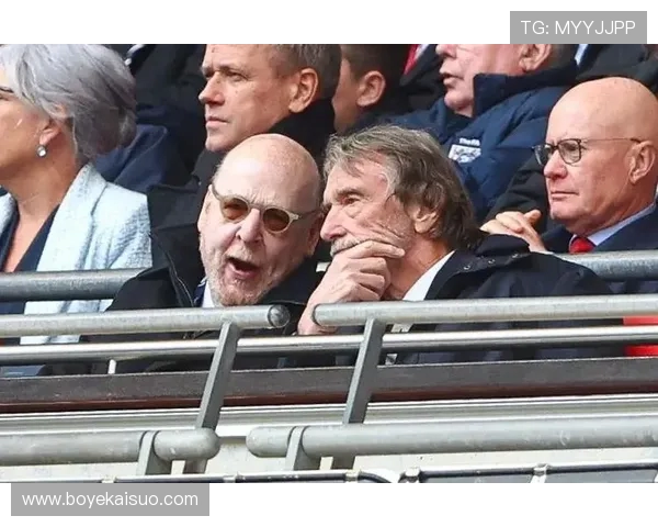 阿联酋财团计划收购曼联 俱乐部内部人员对出售消息不确定 阿联酋财团计划收购曼联 俱乐部内部人员对出售消息不确定